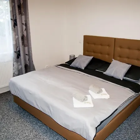 U Kostela 3* Brno