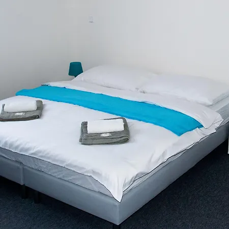 Elendris - U Kostela