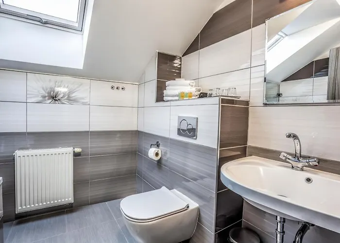 Elendris - U Kostela Bed & Breakfast Brno