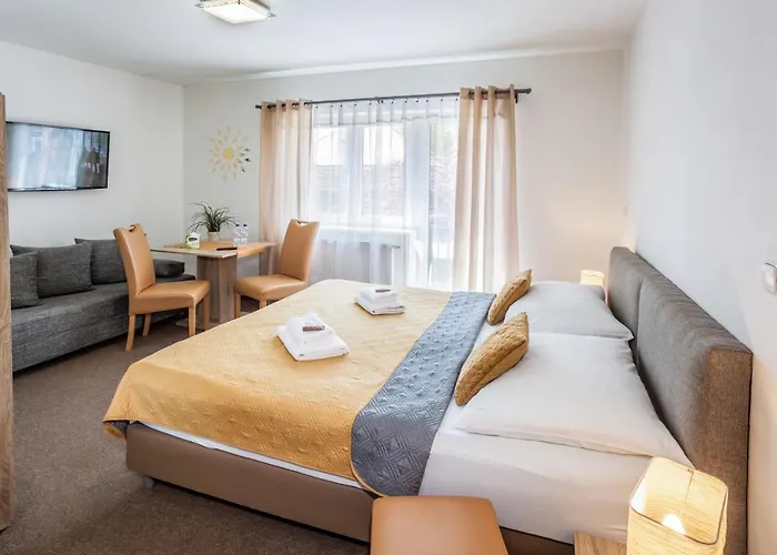 Bed & Breakfast Elendris - U Kostela 3*