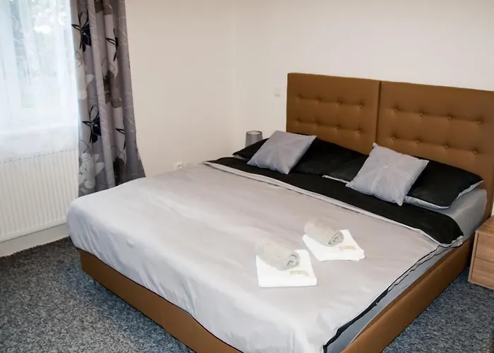 Elendris - U Kostela 3* Brno