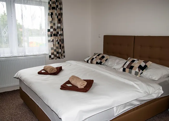 Elendris - U Kostela Bed & Breakfast